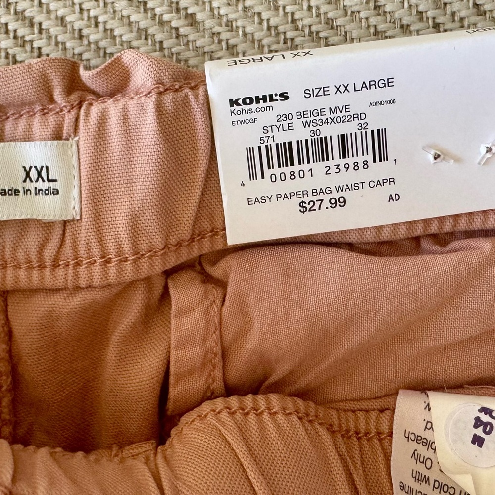 Women's Casual Pink Capris - Picture 7 of 7